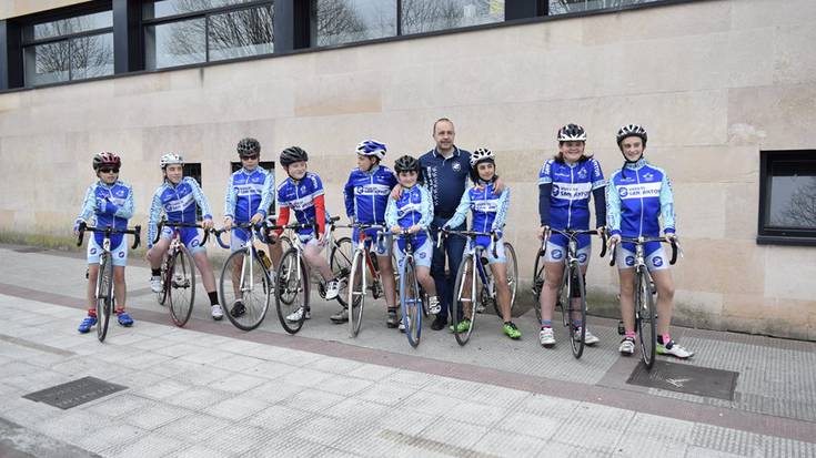 Podiumean segitzen du Viveros San Antonek