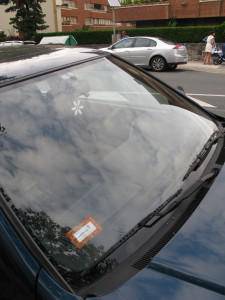 Astelehenetik aurrera Zarautzen "ezinbestekoa" izango da autoan TAO txartela jarrita izatea