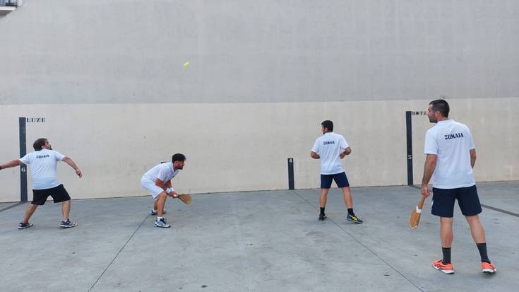 Pilotako txapelketa herrikoietarako izen ematea zabaldu dute