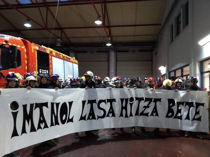 Akordiotik gero eta gertuago daude suhiltzaileak eta aldundia