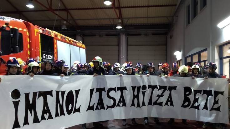 Akordiotik gero eta gertuago daude suhiltzaileak eta aldundia