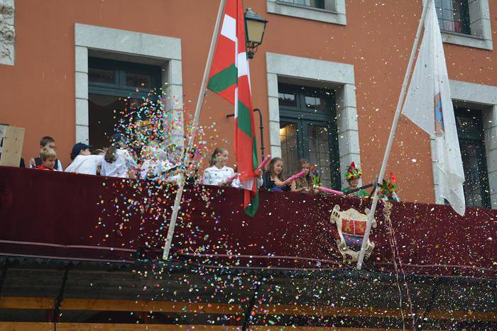 Zestoako amabirjinetako azken egunean umeak dira protagonista