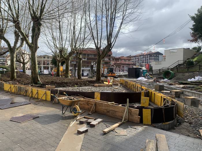 Odieta kalea itxiko diete bihar, autoei zein oinezkoei