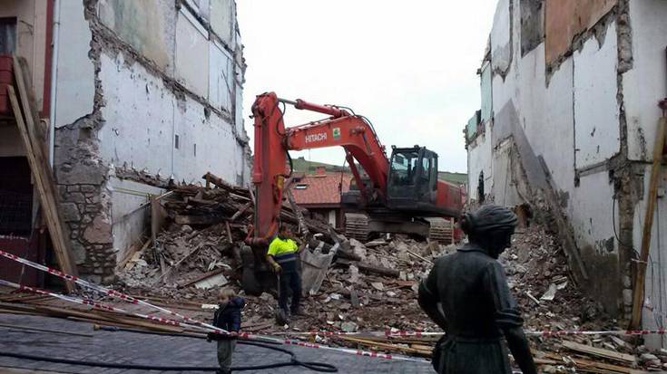 ARGAZKIA: Hutsune bat Alde Zaharrean