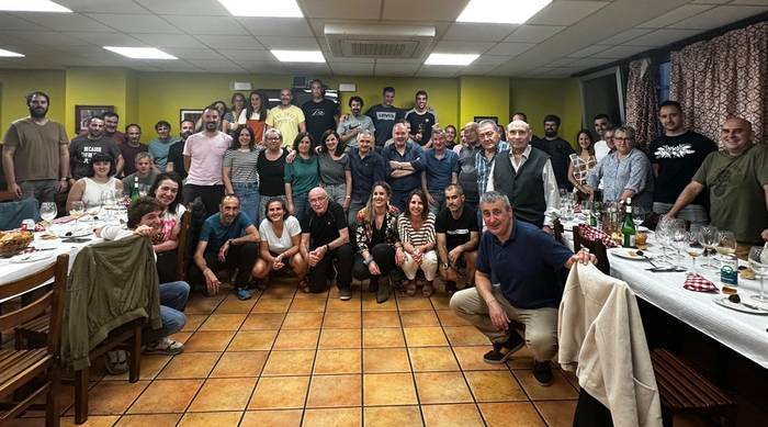 Saio jendetsuarekin agurtu dute Gure Ametsan Euskal Sagardoaren dastaketa zikloa