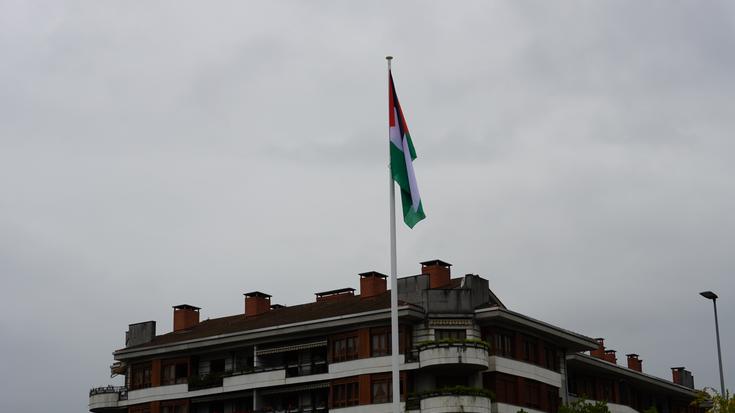 Palestinako genozidioa salatzeko, lanuztera eta protestara deitu dute biharko