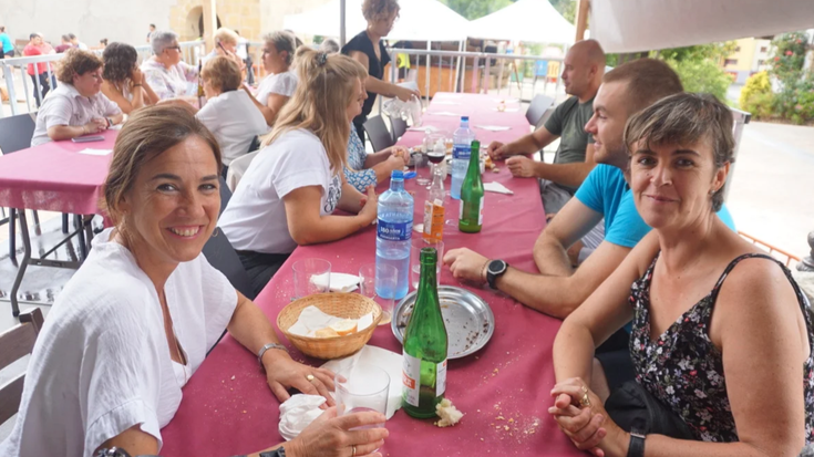 Gaurtik igandera jarraituko du festa giroak Elkano eta Andatza auzoetan