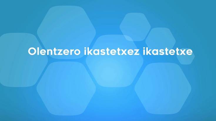 Azpeitian Olentzero ikastetxez ikastetxe