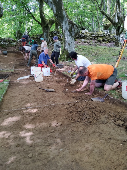 Asurtzuko aztarnategira bisita gidatua antolatu dute Aranzadikoek