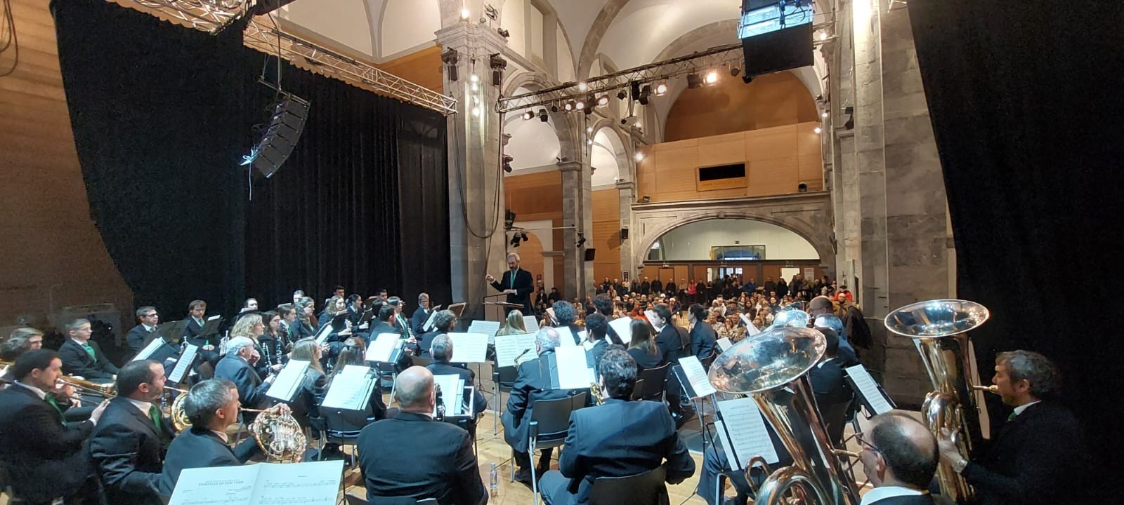 Sanagustin leporaino bete du Errege eguneko Udal Musika Bandaren kontzertuak