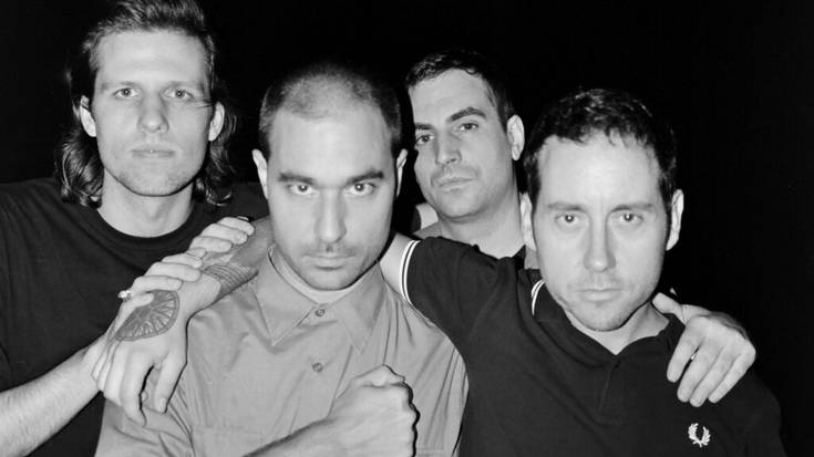 Enemic interior, Cuero eta Zikin taldeak, gaur iluntzean Hiruputzun