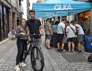 Zozketa eginda, itxi du tonbola Gukak