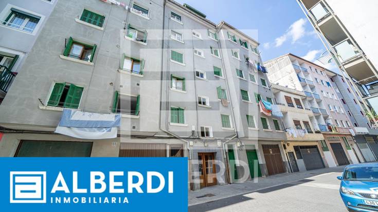 Alberdi Inmobiliaria: eraberritzeko dagoen etxebizitza Inazio Iriarte kalean