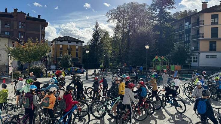 Txirrindularitza eta saskibaloi jokoen ondoren, judoa eta saskibaloi partidak eskola kirolean