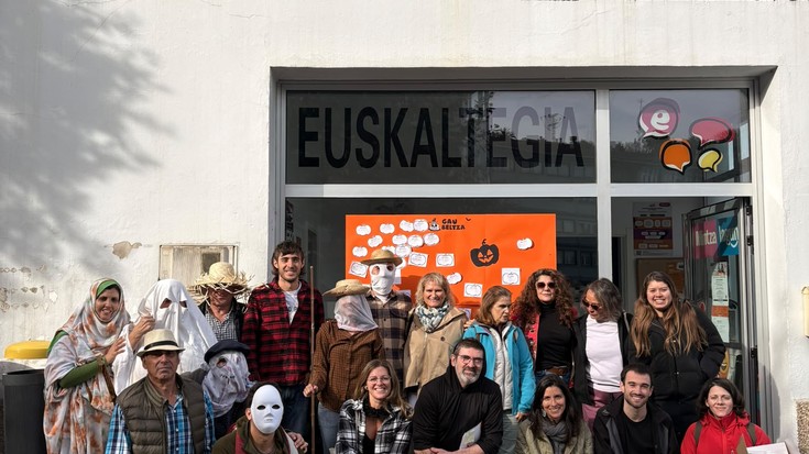 Euskaltegian aurrerapenarekin ospatu dute Gau Beltza