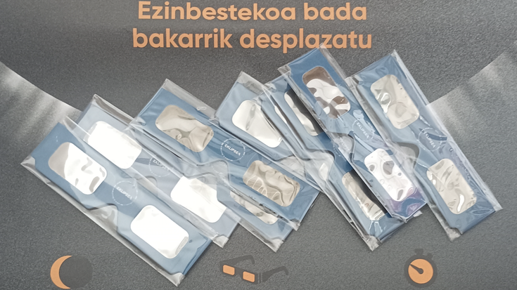 Ekoetxean agortu egin dira eklipsea ikusteko betaurrekoak