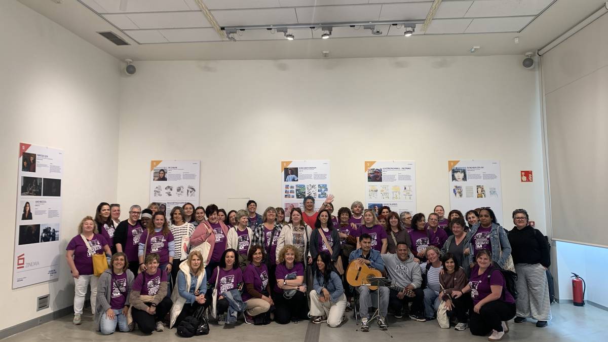 Alondegiko Oxford aretoan itxi dira San Juan egoitzako langileak