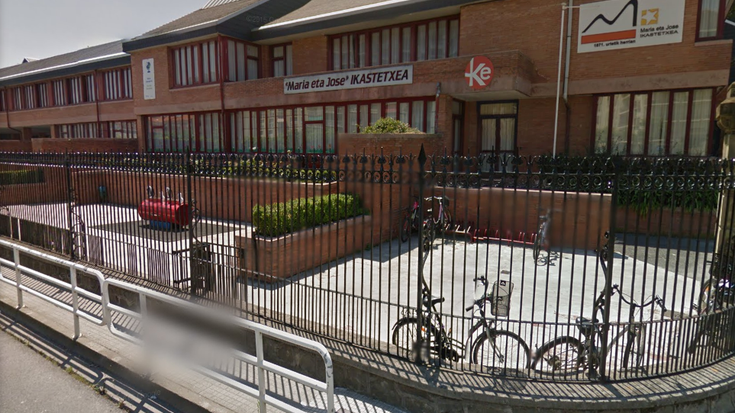 Lapurrak sartu ziren atzo Maria eta Jose ikastetxean