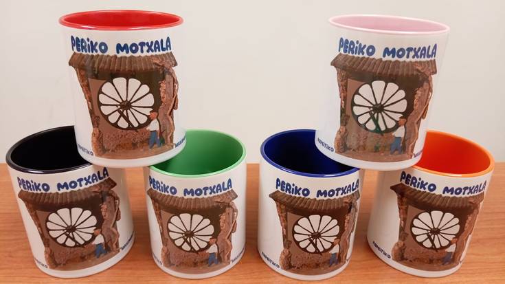 Periko Motxalaren katiluak atera dituzte, Parrokiako jaiotza zaharberritzen laguntzeko