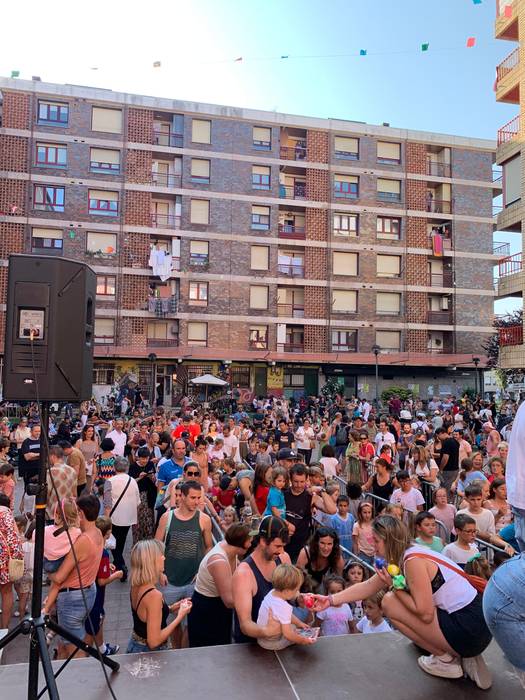 Egitarau zabala antolatu dute aurtengo SKAPA jaietarako
