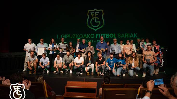 Gipuzkoako Futbol Federazioaren aitortza jaso du Sorkunde Garatek