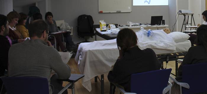 Mendeko pertsonen zaintzarako ikastaroa antolatu du Azpeitiko Udalak
