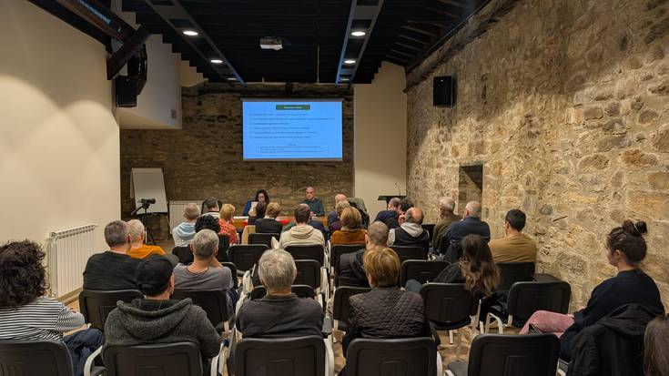 Ipar Euskal Herriko egoera linguistikoari buruzko hitzaldia eskaini dute Basazabalen