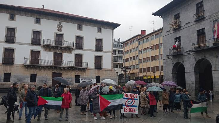 Festa giroan ere Palestina gogoan izan dute