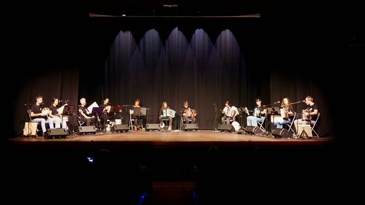 Trikiti doinuak ostiral arratsaldea alaitzeko