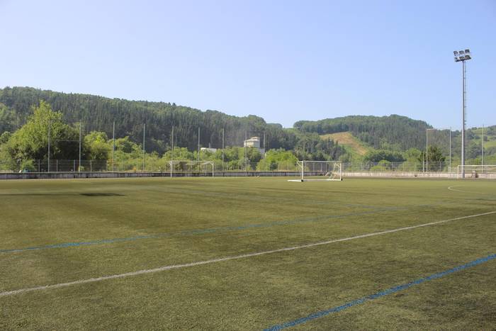 Nesken taldeak osatzeko jokalari bila dabil Zestoako Futbol Taldea