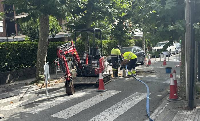Zumalakarregi kalea itxita, Gipuzkoako Uraken lanak direla eta