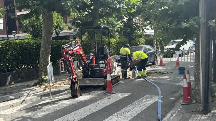 Zumalakarregi kalea itxita, Gipuzkoako Uraken lanak direla eta