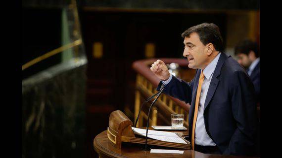 'Euskal erronka Madrilen' hitzaldia eskainiko du Aitor Estebanek ostegunean Sanagustinen