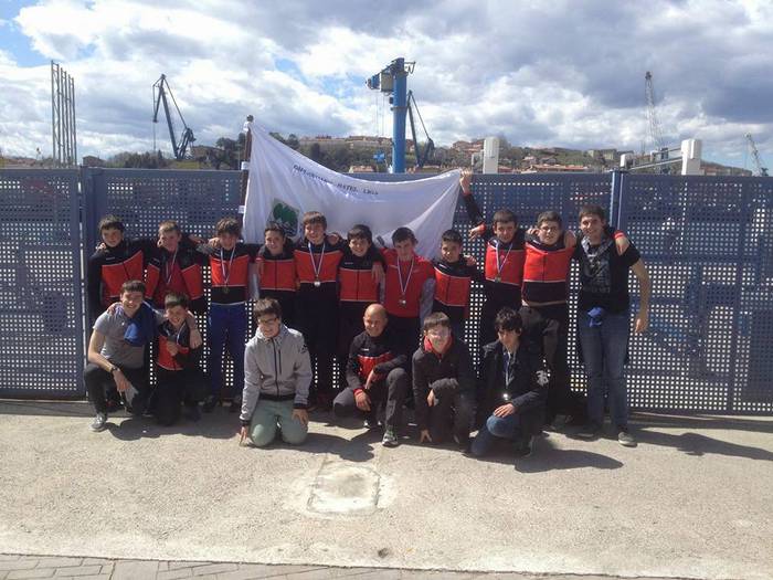 Infantilek jaso dute Gipuzkoako batel ligako irabazlearen bandera