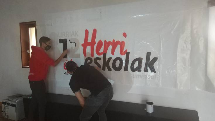 IAk Herri Eskolak antolatu ditu astelehenerako,"langileok erdigunean jartzen gaituen edukia mahaigaineratzeko"