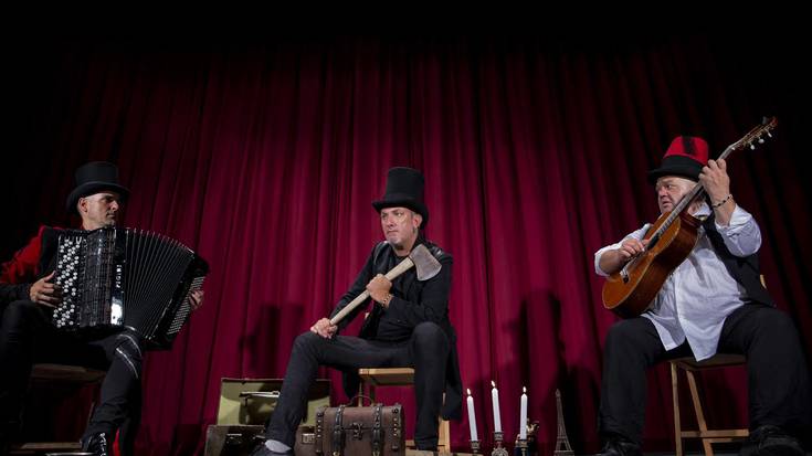 Hezurbeltzak taldeak kontzertua emango du bihar Itziarren