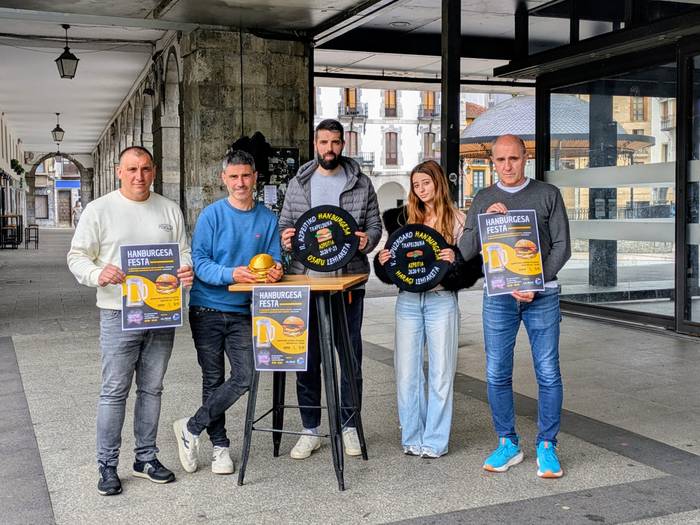 Hanburgesa Festa berritasunekin ospatuko dute larunbatean