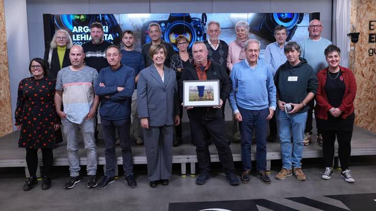 Orioko bi irudi, Gipuzkoako Foru Aldundiaren 2026ko egutegian