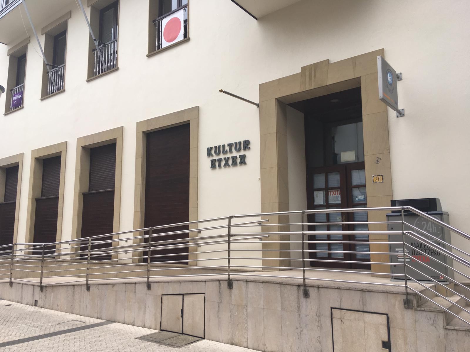 Udaletxea eta kultur etxea zabalik izango dira berriro herritarrentzat astelehenetik aurrera
