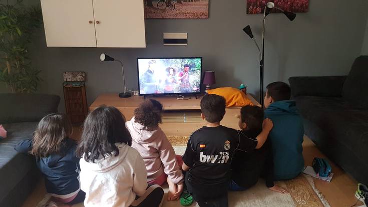 Haurrak nola informatu gatazkez