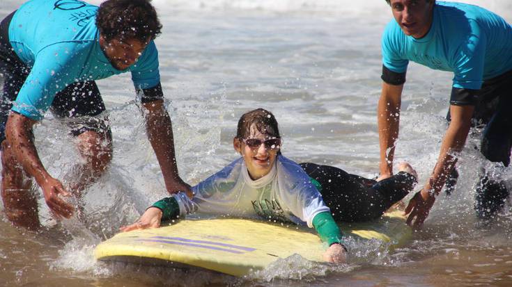 Irudietan: Kind Surf jardunaldia