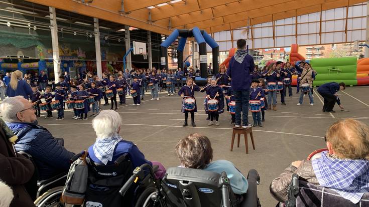 Haur danborradarekin gozatu dute Otezuriko egoiliarrek ere