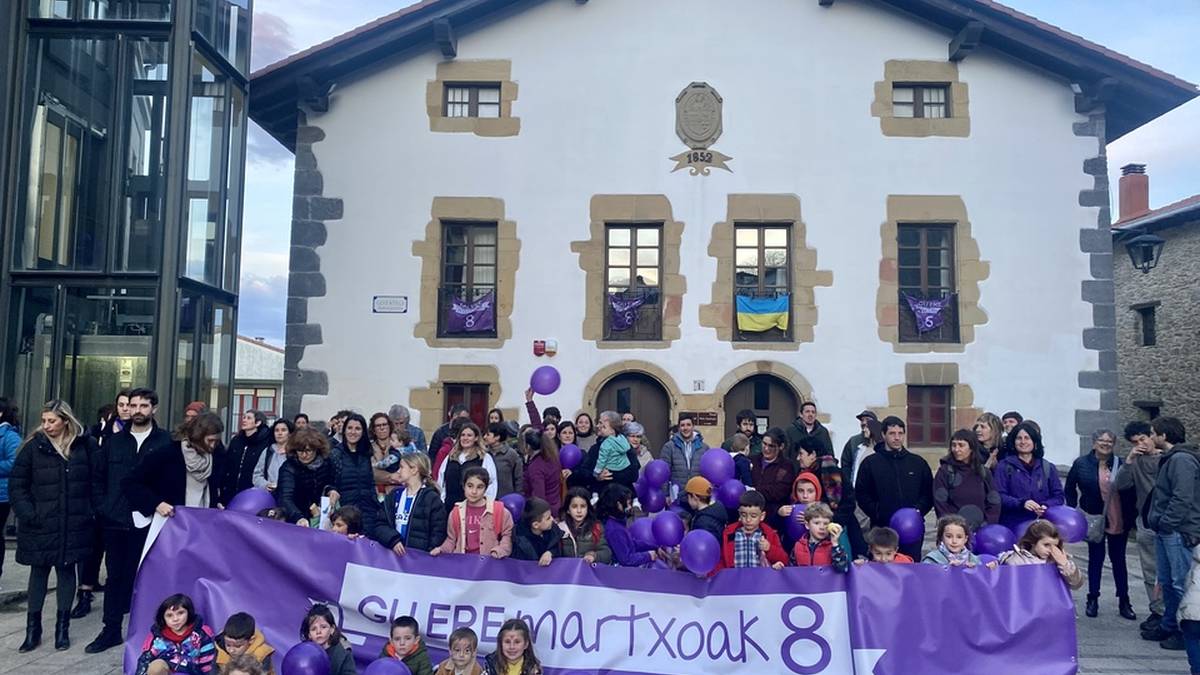 Prest dute Martxoaren 8ko egitaraua Aian