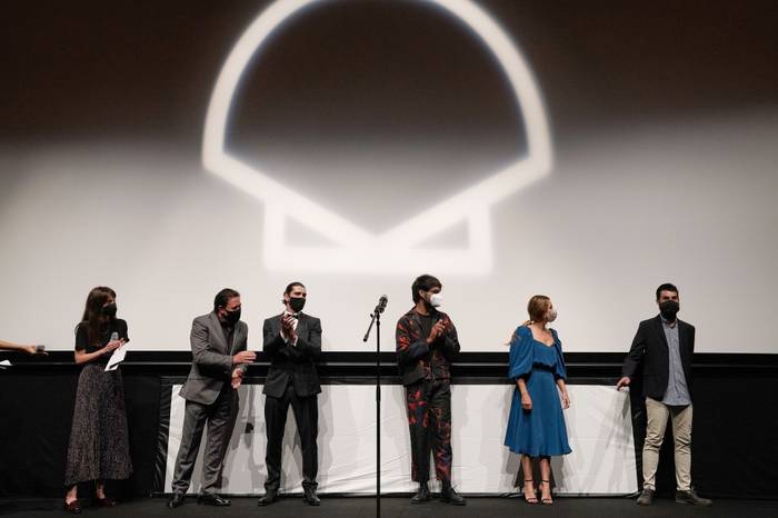'Hil kanpaiak' filma estreinatu dute Zinemaldian