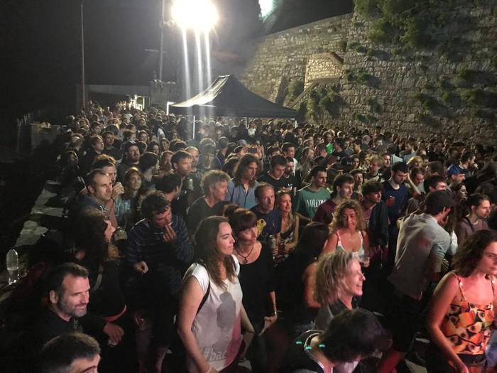 Surflariek hartuko dute Itzurun larunbatean