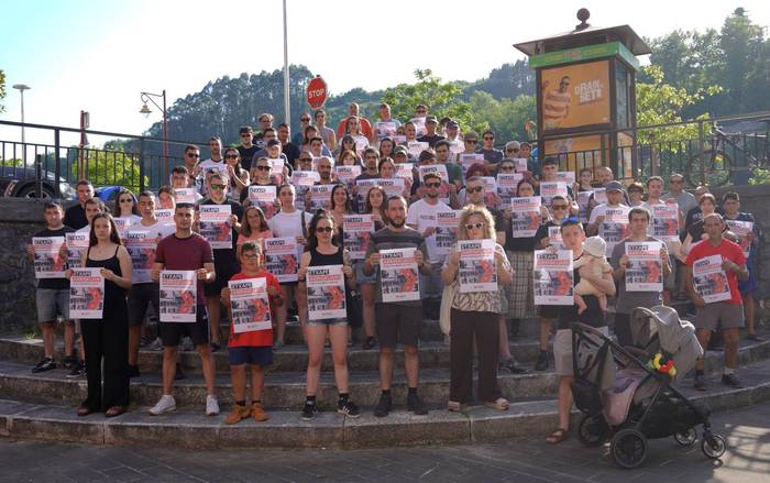 Etxape Zentro Sozialista arriskuan dagoela ohartarazi dute