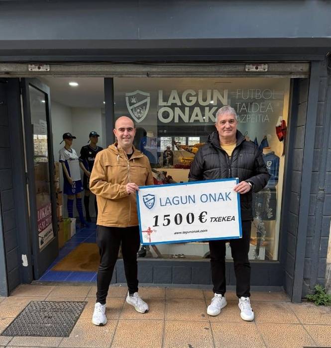 Lagun Onakek eman du bere Gabonetako saria