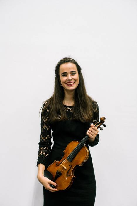 Ainhoa Garayarrek biolin errezitaldia eskainiko du larunbatean Zarautzen
