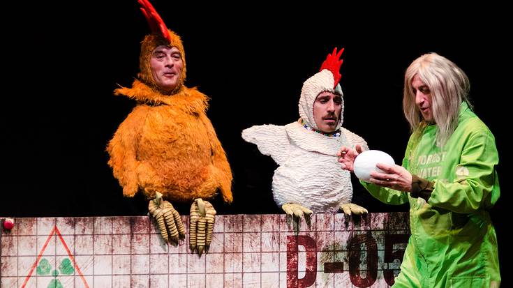 Zarauzko Hitzak 'Greenpiss' antzerkirako sarrerak zozkatu ditu