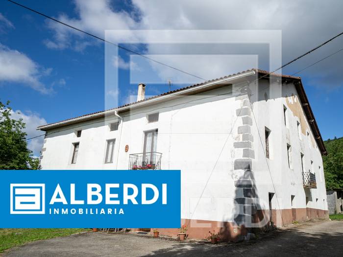 Alberdi Inmobiliaria: baserria salgai Martirieta auzoan